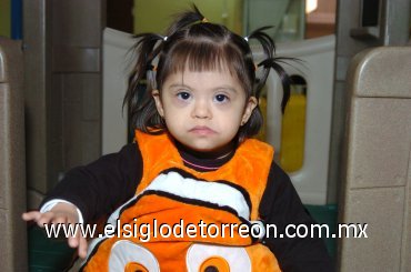 02012008
La pequeña Estefanía disfrutó al máximo el día de su festejo.