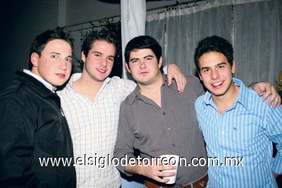 José Martínez, Andrés Cepeda, Carlos Cepeda y Jorge S.