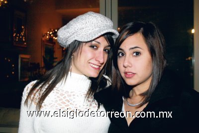 Begoña Zertuche y Natalia Chufani.