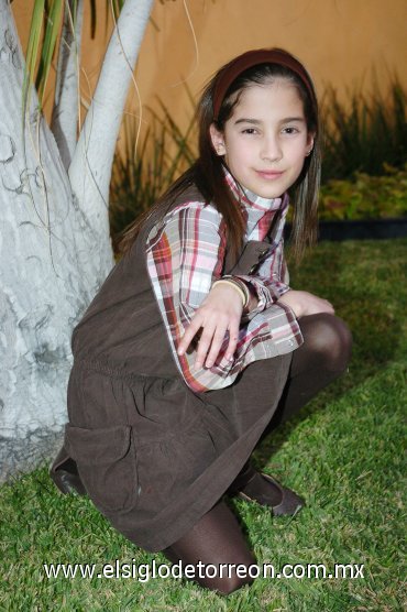 13012008
Ana Paula Lechuga González, quien disfrutó a lo grande su fiesta de cumpleaños.