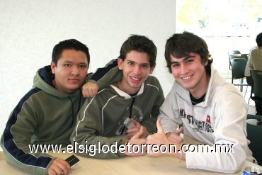 23012008_W_José Ángel Toraño Sada, José Fernando Murillo y Óscar Eduardo Cabrera Ávila.
