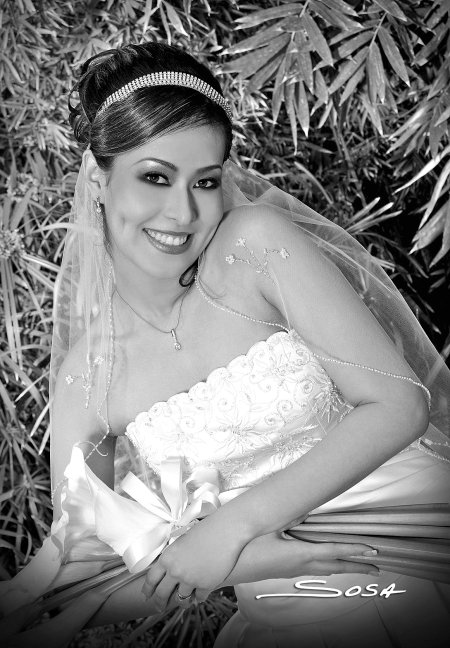 Srita. Georgina Cabrera Reyes el día de su boda con el Sr. Gustavo Alexis Medina Camacho. Studio Sosa