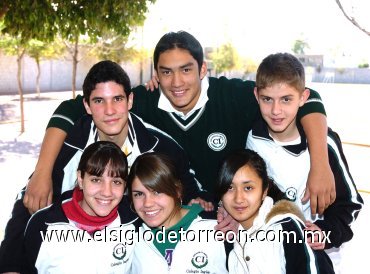 20012008
Arely Nahle, María Larrinaga, Sareh Pulido, Vico Parra, Enrique Wong y Héctor Buendía.