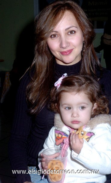 20012008
Jimena Herrera y Cinthia de Herrera.