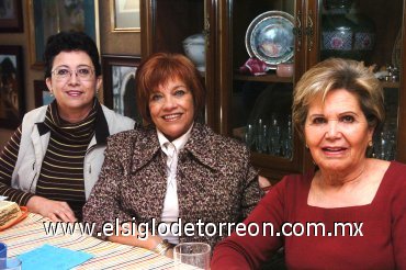 13022008
Pascale Ramos, Pita de Marín y Velia Campuzano.