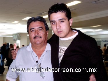 04022008
Víctor y Alfonso Aranzábal viajaron a Baja California.