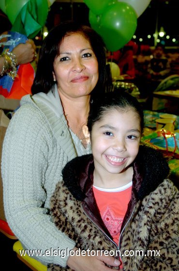 07022008
Mely Mena y Melisa Mena Salazar.