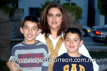 09022008
Checo, Carmen y Diego Rivera.