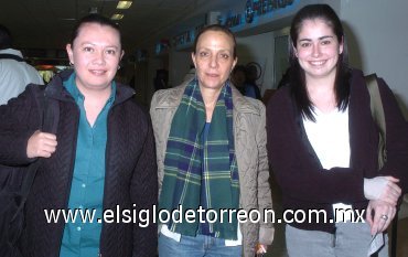 19022008
Aracely Piñeiro, Mercedes Gómez y Natalia Martínez llegaron a Torreón desde la Ciudad de México.