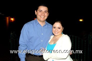 15022008
Su primera despedida en pareja tuvieron Carlos A. González Olvera y María Fernanda del Bosque Cravioto.
