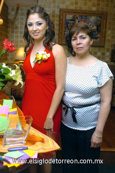 18022008 
Karla Delia Chávez Navejar y Lourdes Navejar Barboza.