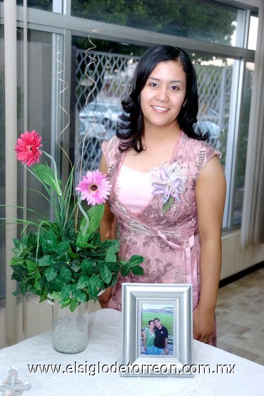 28022008
Rocío Acosta Varela contraerá nupcias con Luis Felipe Castro Tagle este sábado primero de marzo.