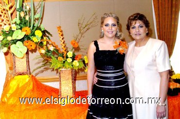 28022008
Silvia Rivera de Reyes organizó una encantadora recepción prenupcial, para su querida hija Sylvia Reyes.