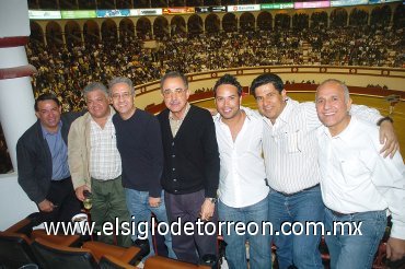 15022008
Jaime Valdepeñas, Jorge Cárdenas, Federico López, Boyardo Salmón, Ricardo Castañeda, Enrique Juárez y Moisés Camacho.