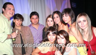 19022008
Brenda Pineda, Brenda Estrada, Marian Carrazco, Pedro Argumedo, Diana Fernández, Lila Medrano, Fernando Valdez, Fernanda Quintero y Tabatha Mejía.
