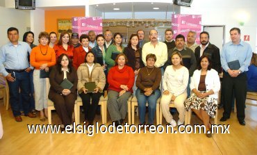 29022008
Con un sabroso desayuno, se llevó a cabo la entrega de los monederos electrónicos a los ganadores del sorteo Cliente Consentido que ofreció Liverpool Torreón.