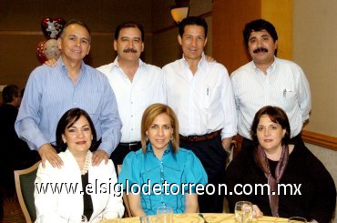 29022008
Juanny y Alberto Allegre, Elsa y Jorge Díaz, Miguel Wong Sánchez y Laura y Candy Garrido, en pasada reunión de Sembradores de La Laguna con motivo del 14 de febrero.
