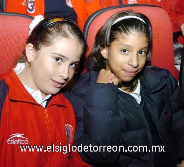 03022008
Bibiana González y Betssy Alcaraz.