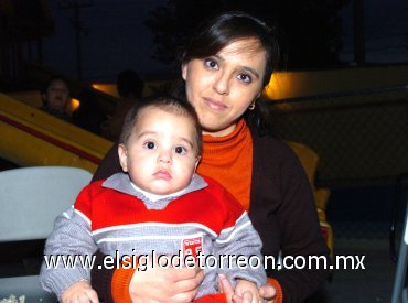 11022008
Lizbeth Rossainz y Roberto Elizarraras.