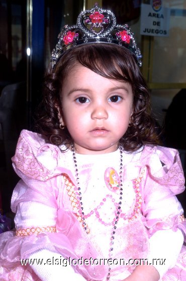 12022008
Giovana Haimerich Morales en su segundo cumpleaños.