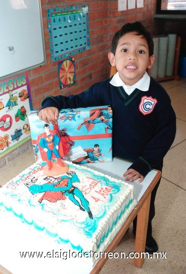 13022008
El pequeño Saúl disfrutó de un divertido convivio por su cumpleaños.