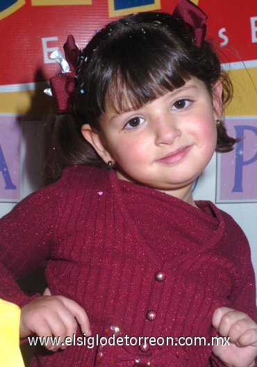 18022008
Festejaron el tercer cumpleaños de Quetita Gómez Bonilla.