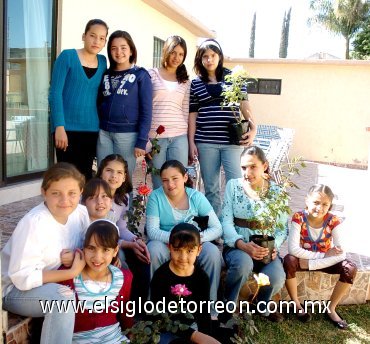22022008
Ana Elisa Herrera, Valeria Caballero, Victoria Ríos, Ana Sofía Aranda, Karla Alatorre, Mariana Valdez, Anabel Novelo, Anacecy Valdez, Marcela Ruiz, Renata Acevedo, Regina Rodríguez.
