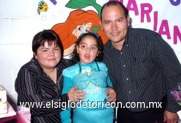 22022008
José Cereceda y Fabiola Méndez de Cereceda, festejaron a su hija Marian el cumpleaños número cuatro.