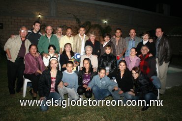 16022008
Reunión de la familia Cuéllar González, Cuéllar Quintero, Cuéllar Müller, Cuéllar Villarreal, Cuéllar Flores, Palacios Quintero, Godoy Quintero, Quintero López, López Cuéllar y Villarreal Cuéllar
