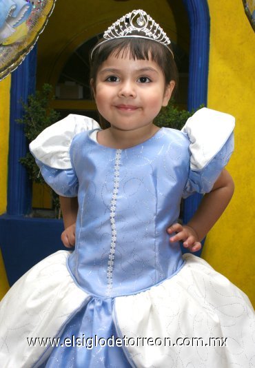 26022008
Myriam Aideé Adame Torres, en su cumpleaños número tres.