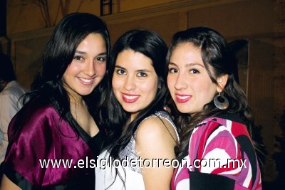 Adriana Pérez, Valeria Román y Silvia Núñez.