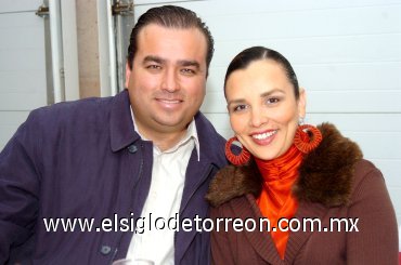 02032008
Carlos González y Angélica Contreras.