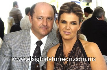 03032008
Sergio y Ana Laura de la Garza.