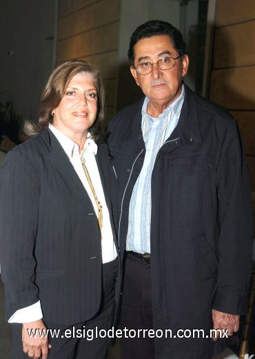 04032008
Silvia de Salmón y Marco Antonio Salmón.