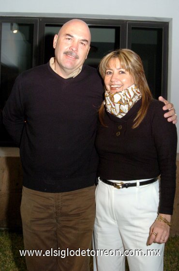 05032008
Hugo del Río Félix y su esposa Patricia André de Del Río.