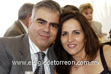 05032008
Rubén Castañón e Ivonne de Castañón.