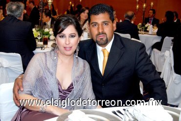 06032008
Lety Murillo y Arturo Flores.