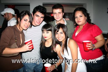 02032008
Isidro, Chepina, Abril, Cinthya, Javier y Karina.