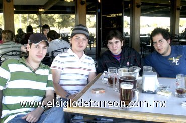 03032008
Gerardo de la Rosa, Manolo Álvarez, Carlos Rojas y Daniel Velásquez.