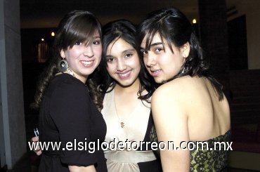 04032008
Alejandra Pérez, Ana Sofía Núñez y Adriana Pérez.