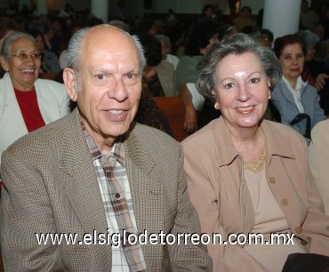 09032008
Edelmiro Morales de Alba y Laura Morales de Martínez.