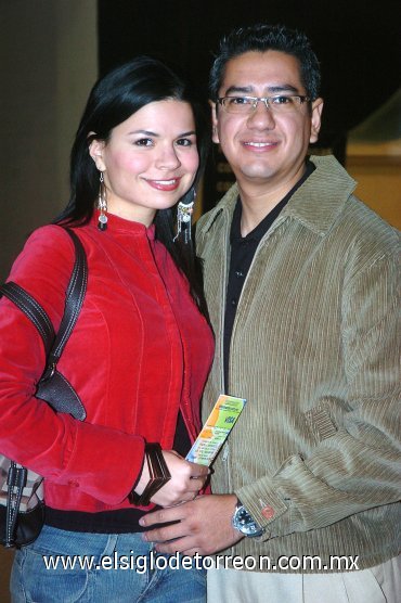 09032008
Thelma Rivera y Sergio Montoya.