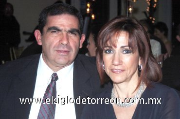 10032008
Dora de Martínez y Gilberto Martínez.