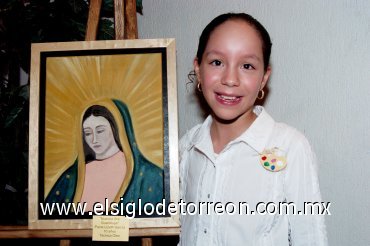 16032008
Paola García mostró muy feliz su cuadro.