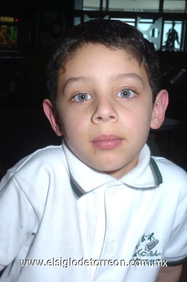 19032008
Carlos Alejandro González.