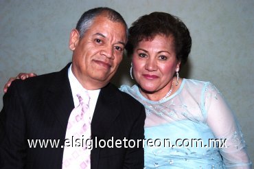16032008
Enrique y Rosa Isela.