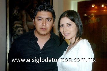 16032008
Nadia Nava y Gerardo García.