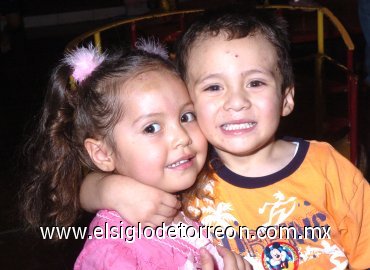 24032008
Melissa Rodríguez y Samuel Rodríguez.