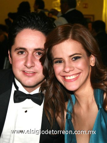 24032008
Leopoldo Mares y Mariana Serna.