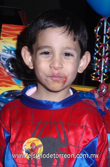 23032008

Jesús Ávila Macías cumplió cinco años de edad y lo festejó disfrazado como el hombre araña